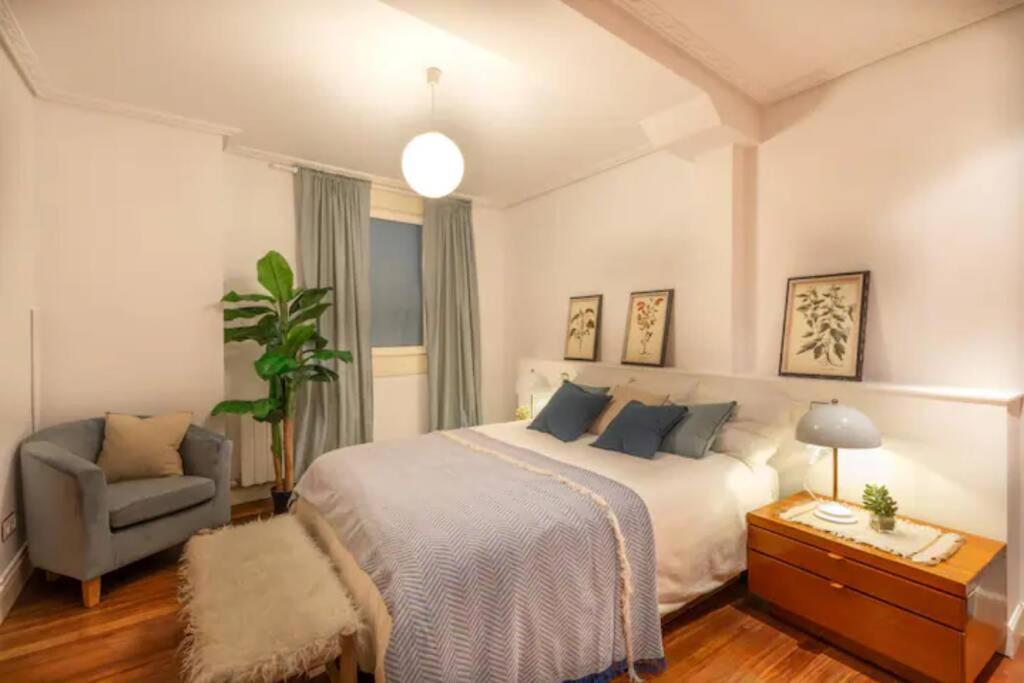 Exclusivo Apartamento En El Casco Viejo Bilbao Eksteriør bilde